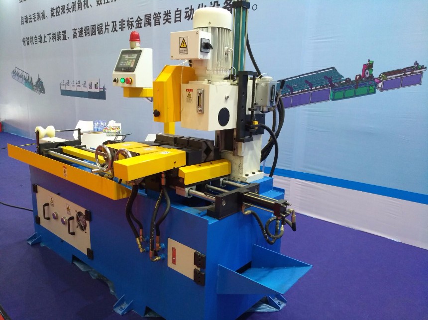 全自動數(shù)控切管機