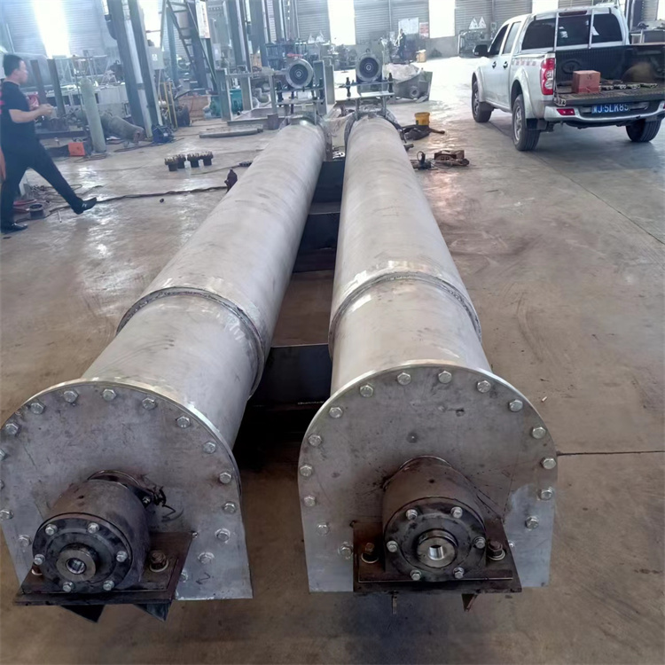 不銹鋼材質(zhì)的夾套水冷絞龍輸送機275管式博雅環(huán)保提供