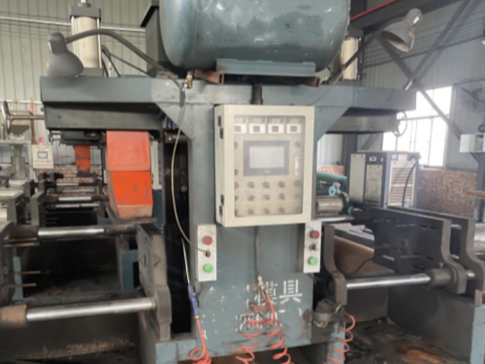 臻鋼好環(huán)保供應(yīng)九成新覆膜砂射芯機