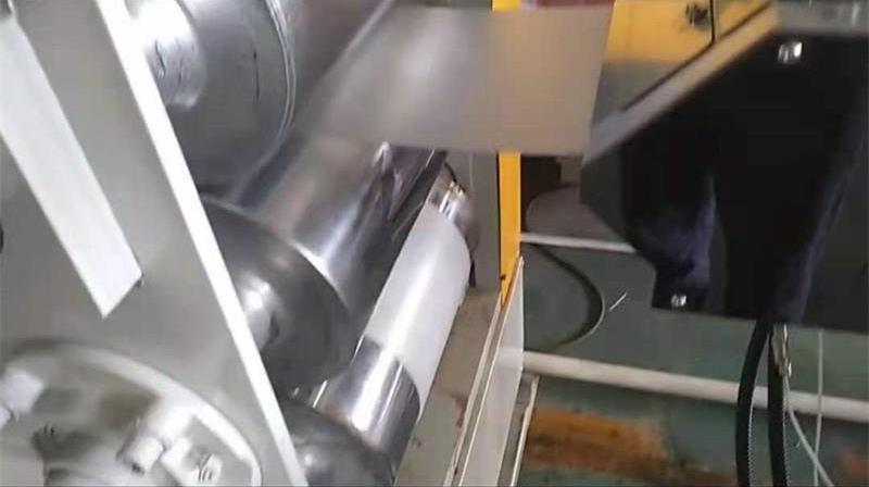 新疆 小型三層擠出流延試驗(yàn)機(jī)