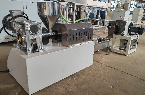 實(shí)驗(yàn)室用小型造粒機(jī)多少錢一臺