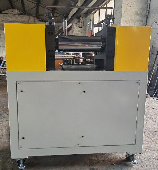 寧夏小型橡膠開(kāi)煉機(jī)