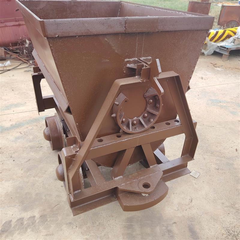 隧道施工渣土翻斗式礦車 低耗易維護 適配電機車牽引短途運輸車