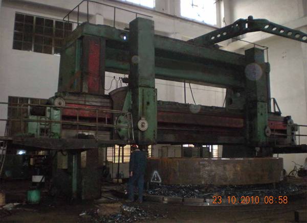 二手俄羅斯8米立車