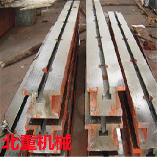 鑄鐵T型槽地軌，鑄鐵地軌樣式，地下安裝鑄鐵檢驗地軌，地槽鐵北重實(shí)體商家銷售