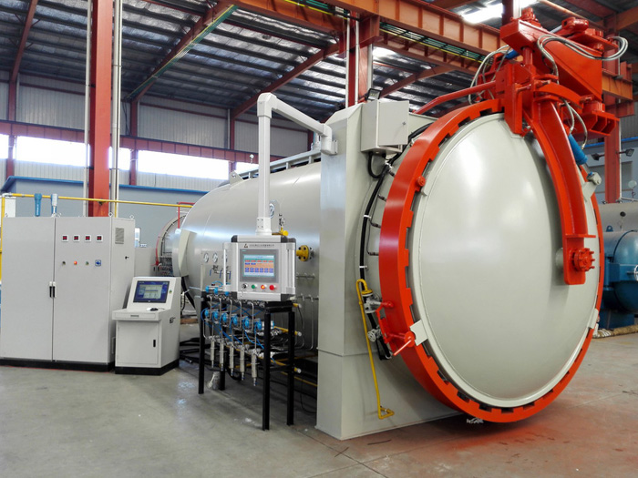 東鳳熱壓罐 1700型熱壓罐