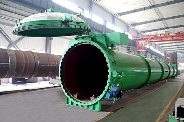 東鳳輪胎熱壓罐