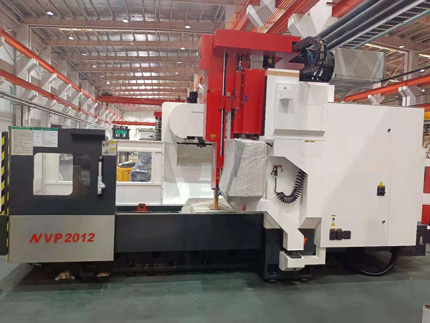 臺灣亞崴NVP-2012龍門加工中心機