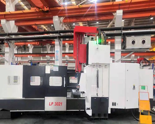 臺(tái)灣亞崴龍門加工中心LP3021進(jìn)口核心部件