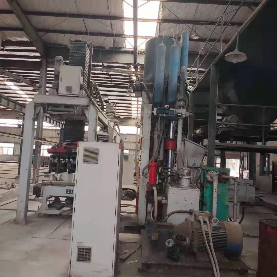 處理海源HF1100二手全自動(dòng)液壓磚機(jī)   9成新