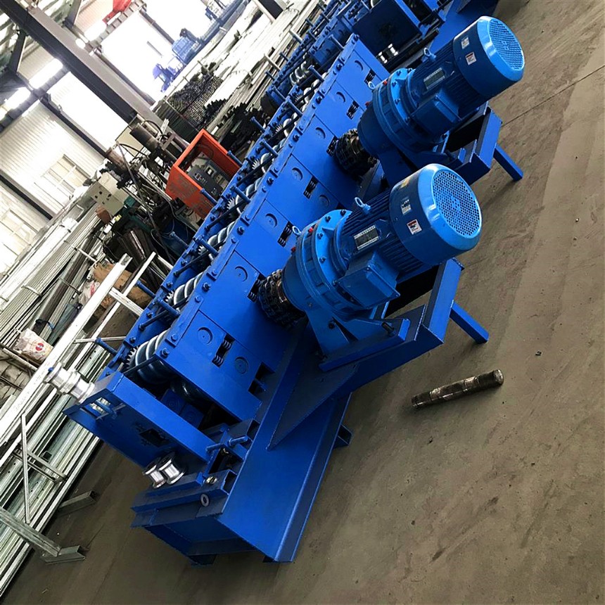 河北凱威圓管壓橢圓管設(shè)備 全自動(dòng)壓扁機(jī)