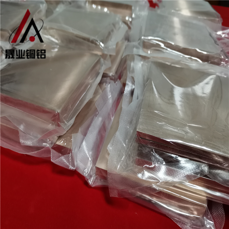 6060氧化拉絲鋁板、氧化拉伸鋁板、氧化光亮鋁板