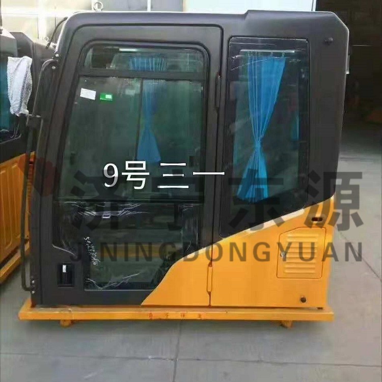 山東東源出售挖掘機(jī)駕駛室 合力3.5噸叉車駕駛室多少錢