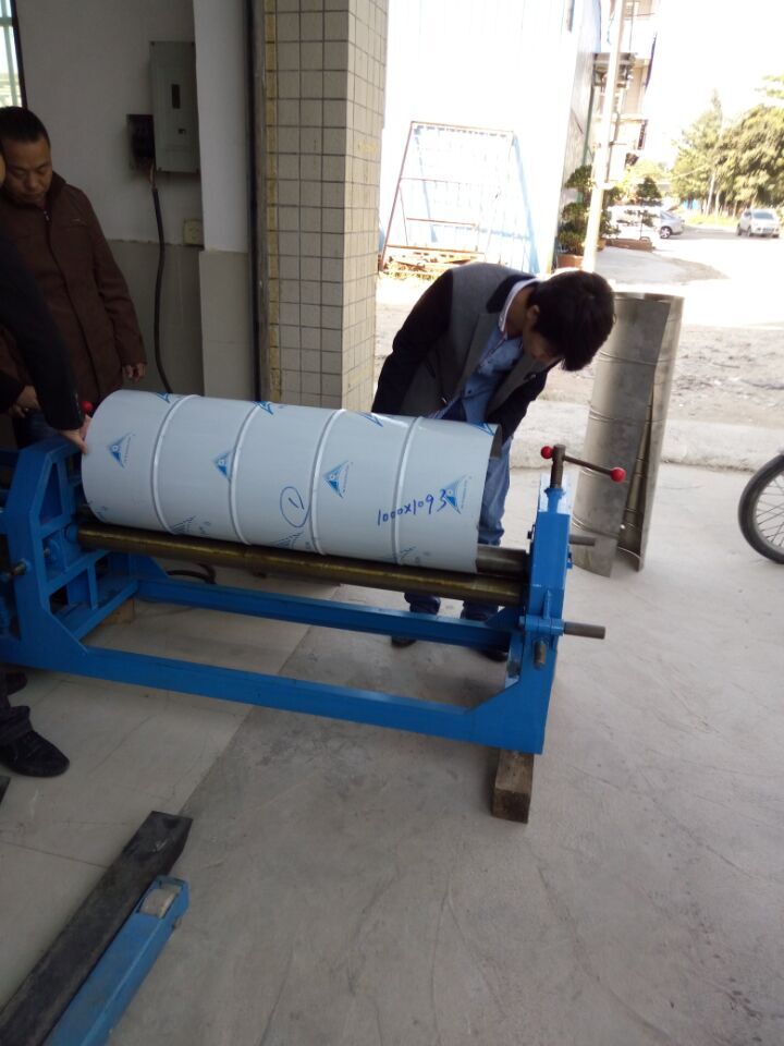 電動卷圓機(jī)  滁州鐵板卷圓機(jī)   小型三輥卷板機(jī)