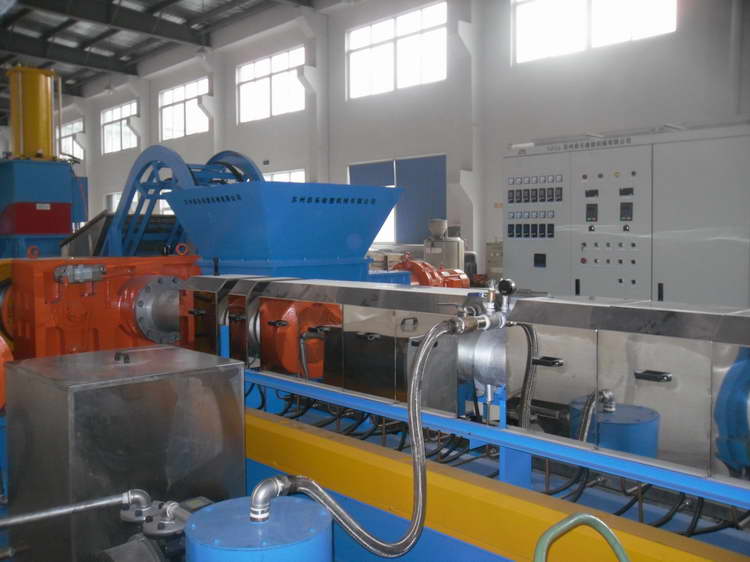 生產蘇州TPU彈性體造粒機（規(guī)格）TPU彈性體造粒機