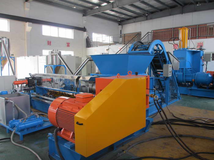 昆山科美達供應POM造粒機（商）