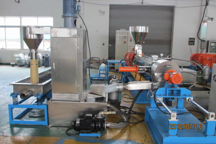 KMD-150低煙無(wú)鹵電纜料造粒機(jī)（規(guī)格）電纜料造粒機(jī)