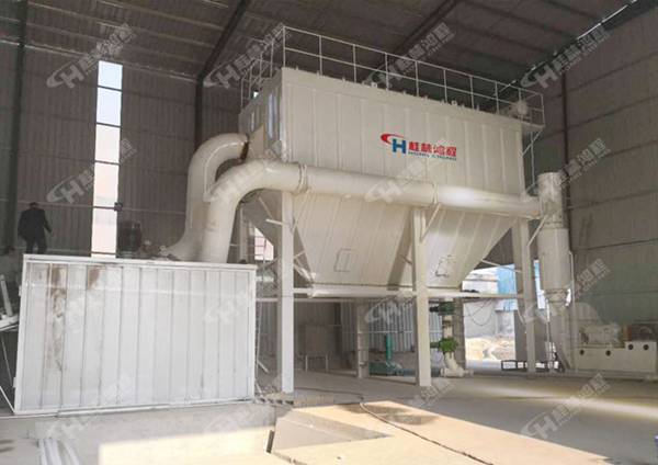 桂林礦山機(jī)械超細(xì)環(huán)輥磨HCH1395超細(xì)鋰輝石微粉磨盤磨粉機(jī)