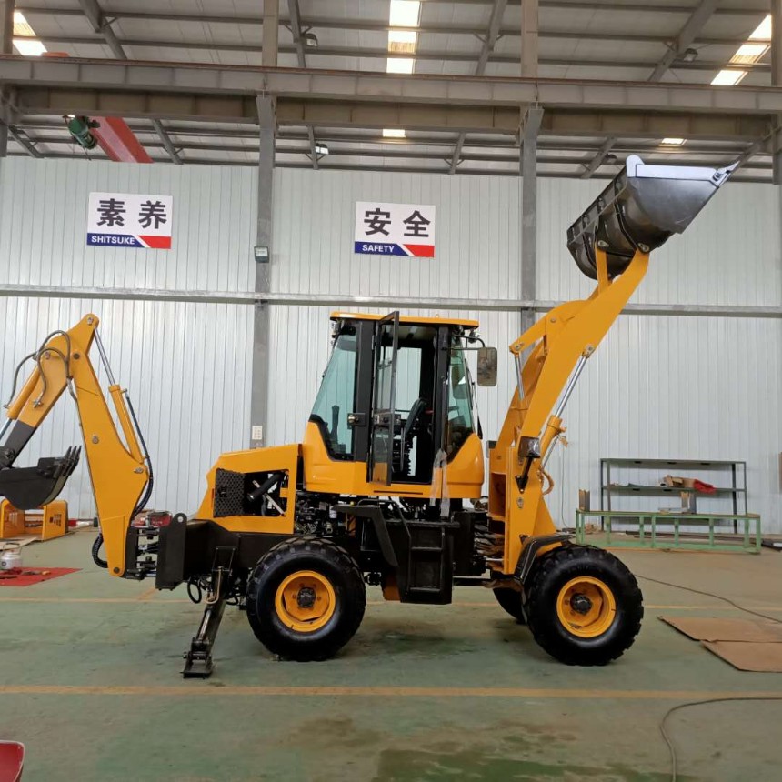 前鏟后挖一機多用兩頭忙，工程施工省時省力