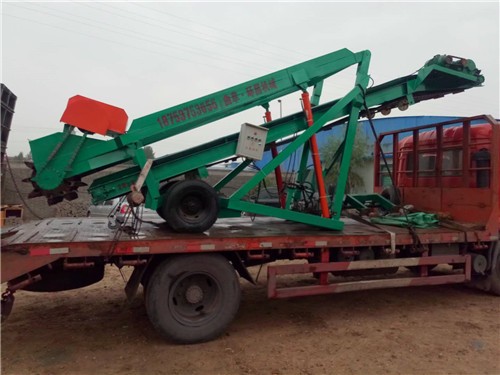 肉牛場(chǎng)飼料發(fā)酵青貯取料機(jī)   自走式扒料機(jī)