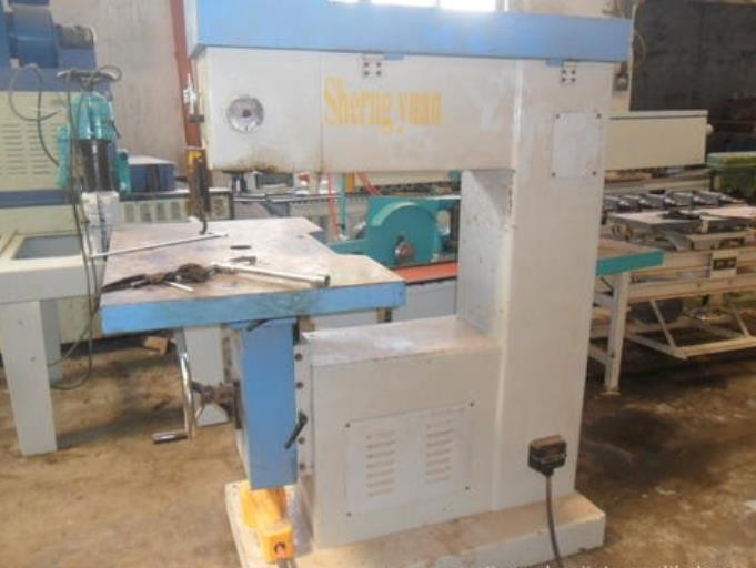 佛山收購二手電腦刨花機|倒閉木工廠閑置設(shè)備整廠回收