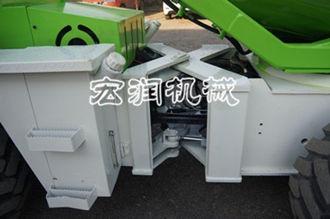 現(xiàn)貨預定四輪多功能混凝土攪拌車 自動裝載移動式混凝土攪拌車