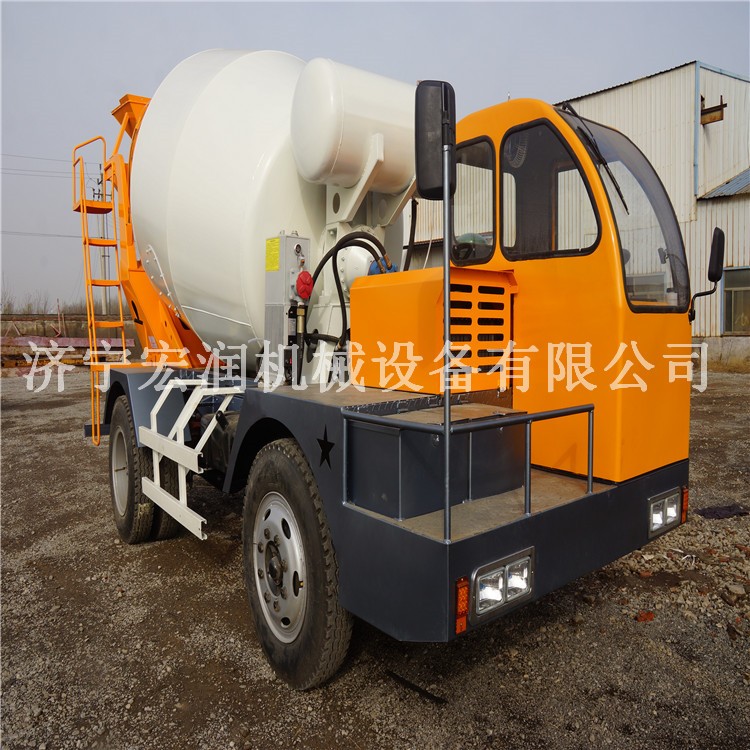 3方混凝土攪拌車  小型自裝自卸自攪拌混凝土攪拌車現(xiàn)貨
