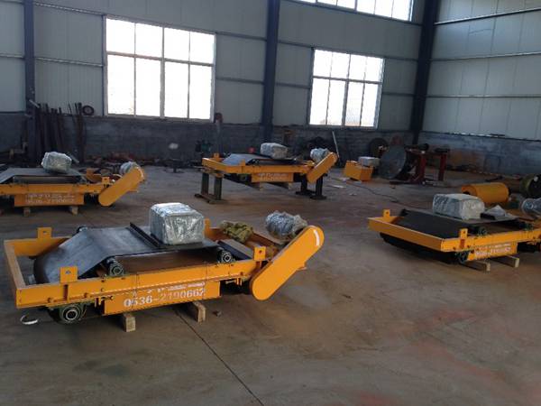 石英砂專用除鐵器管道自動除鐵器生產(chǎn)廠臨朐華邦重工設(shè)備有限公司