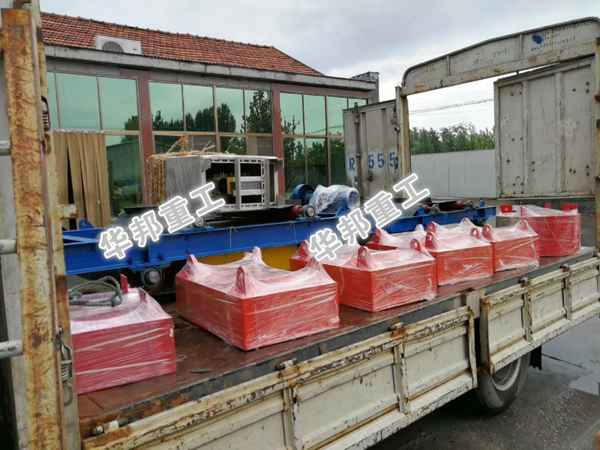 山東鐵礦石除鐵器強磁磁選機自卸式除鐵器臨朐華邦重工