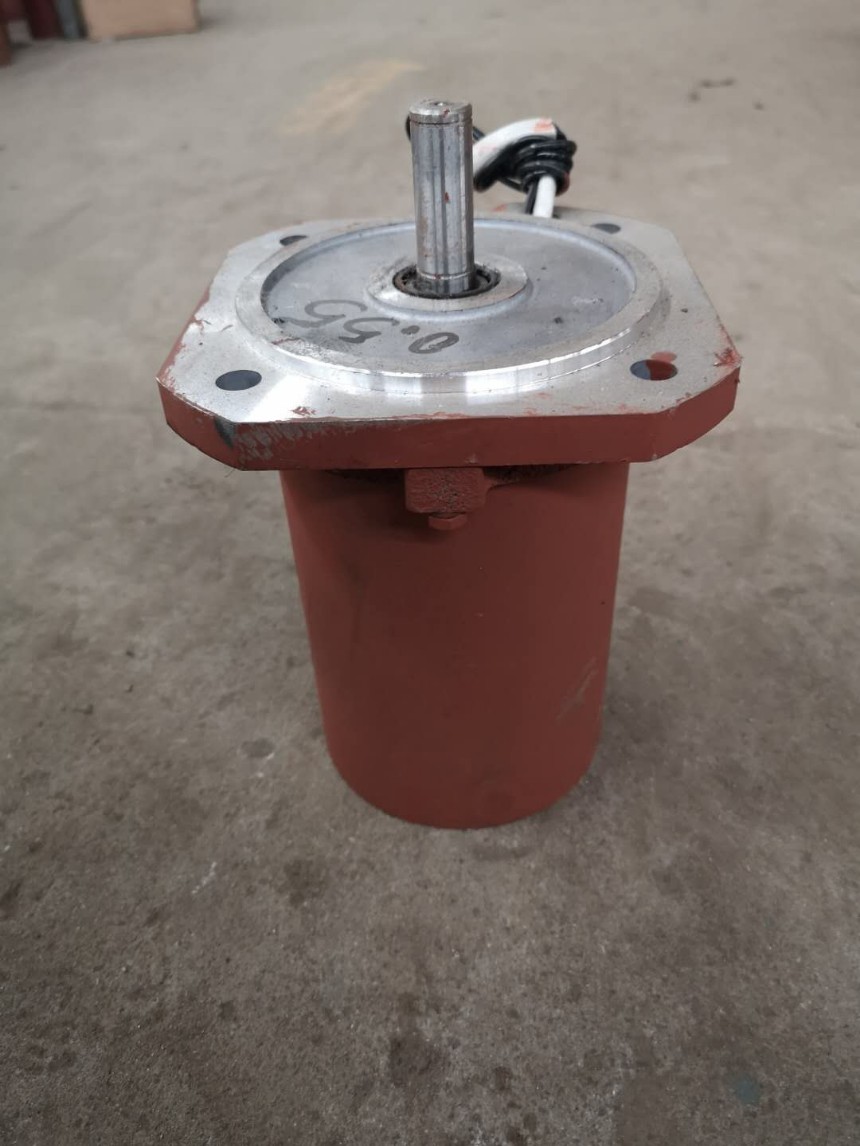 異步電動(dòng)機(jī)YBDF-222-4 華通牌