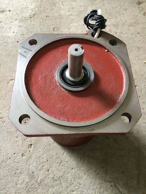 1.1kw 交流電機YDF-WF232-4