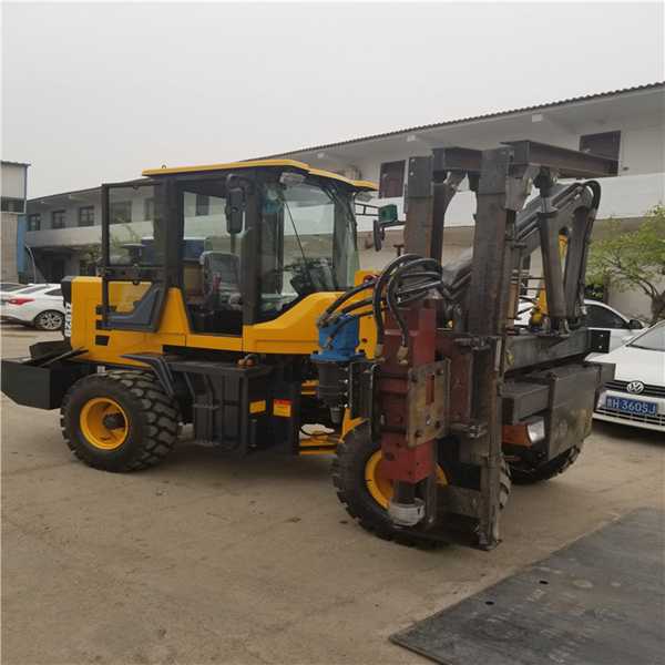 供應(yīng)裝載機(jī)打樁機(jī) 高速公路護(hù)欄打樁機(jī) 波形立柱護(hù)欄打樁機(jī)廠家