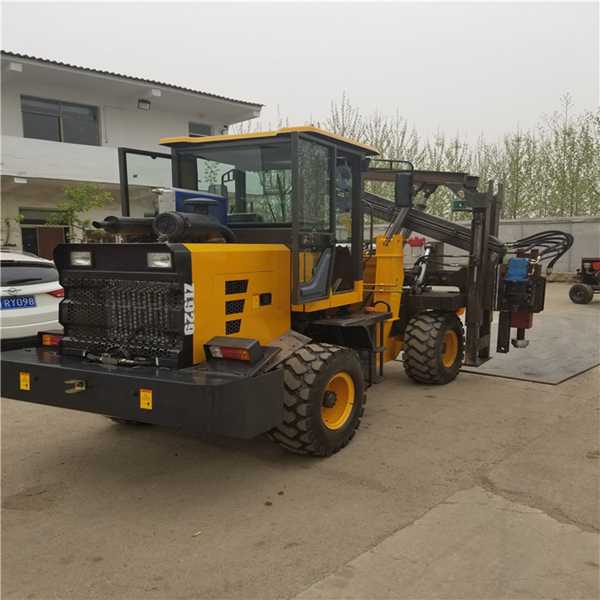 供應(yīng)液壓裝載機(jī)打樁機(jī) 高速公路護(hù)欄打樁機(jī) 裝載機(jī)護(hù)欄打樁機(jī)廠家