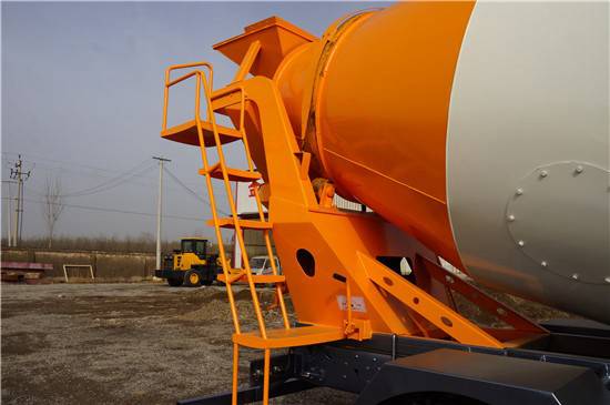 2方混凝土攪拌車  自動裝載移動式混凝土攪拌車2019最新報價
