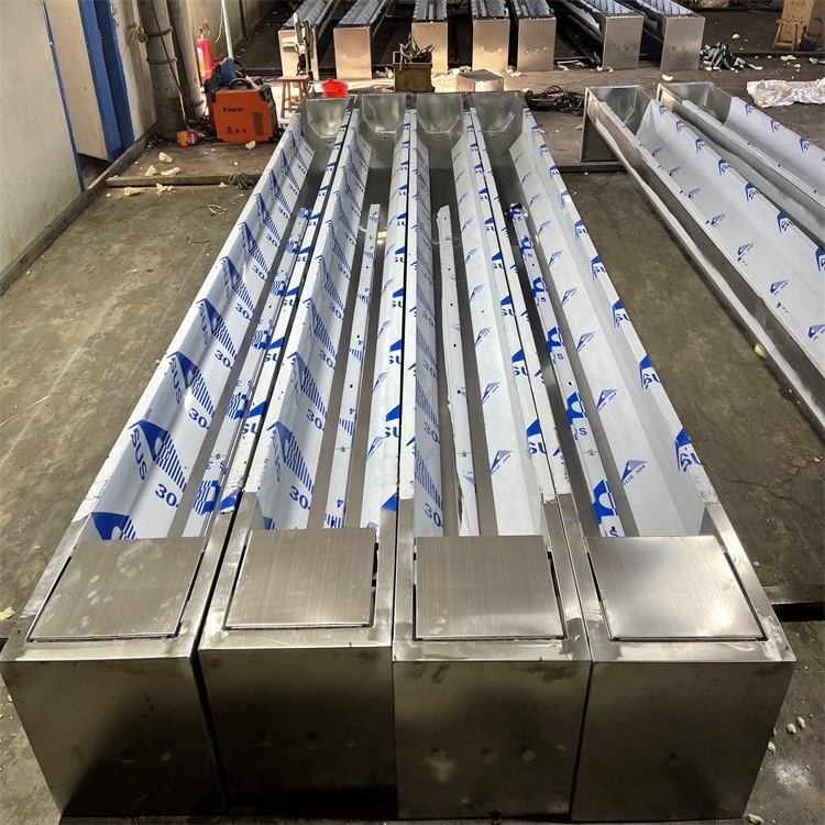 冬季恒溫不結(jié)冰飲水槽 牛羊不銹鋼水槽