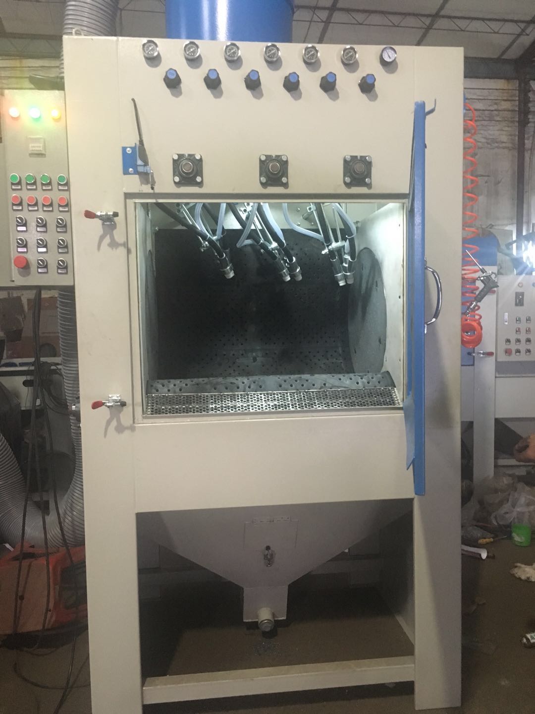 山西雙槍滾筒自動打砂機壓克力自動噴砂機