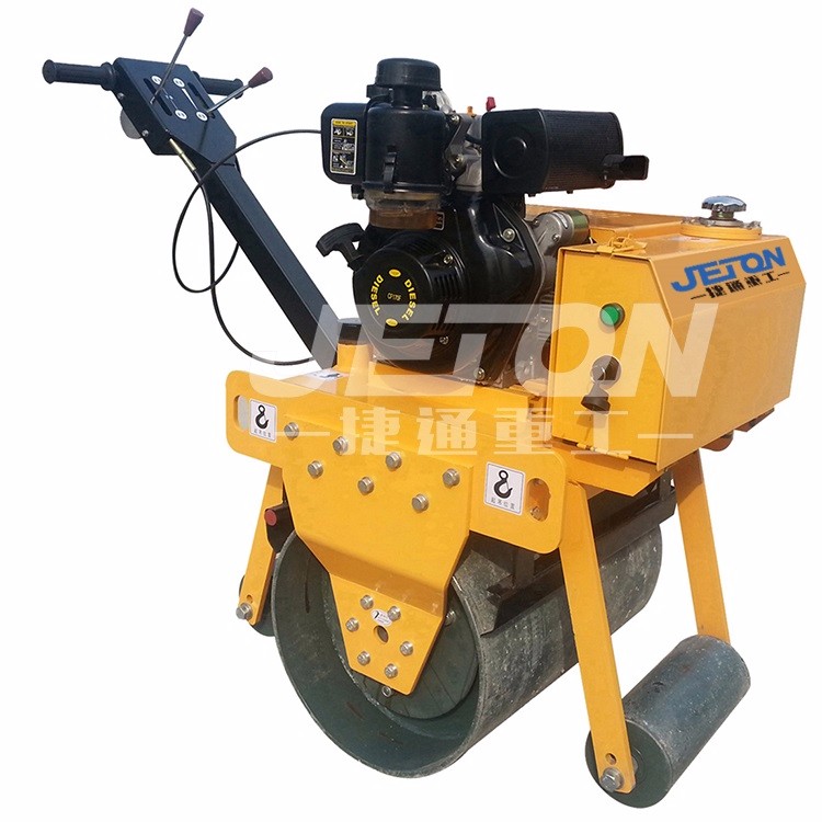 濟(jì)寧小型手扶式單鋼輪壓路機(jī)廠家大促銷