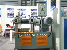 實(shí)驗(yàn)室壓片出片用小煉膠機(jī)6寸開煉機(jī)