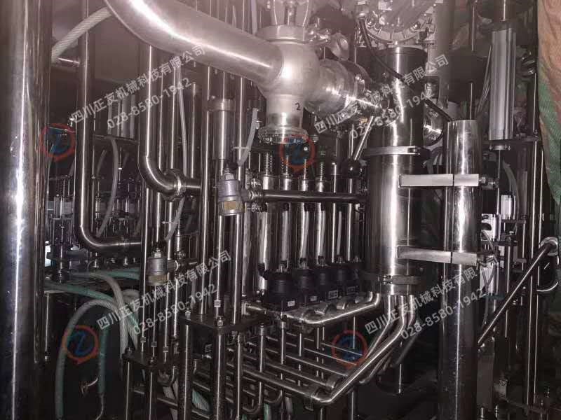 9.9成新，就開機做了下測試，現(xiàn)低價處理-自立袋灌裝機