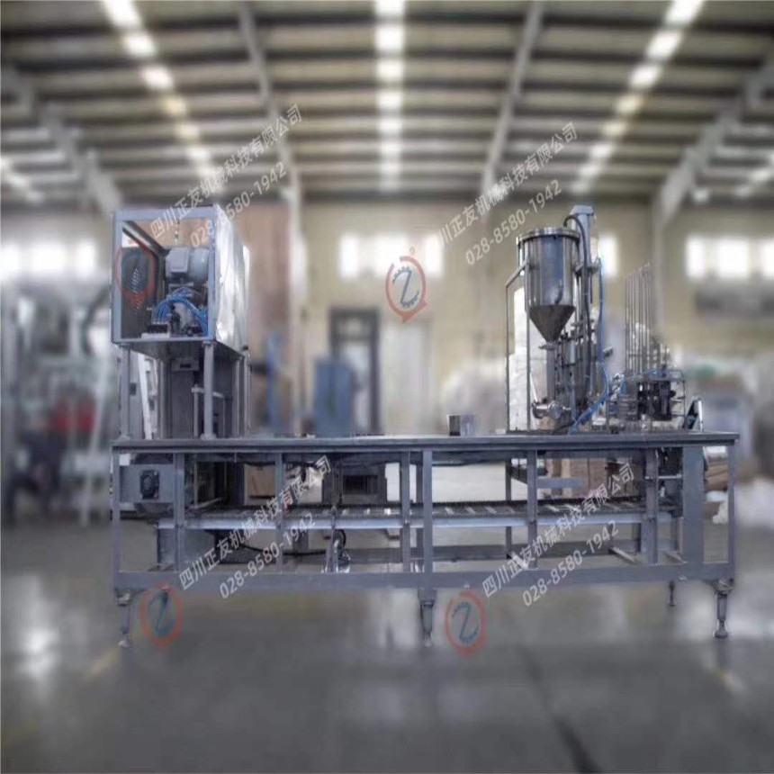 出售灌裝機4頭灌裝三角杯