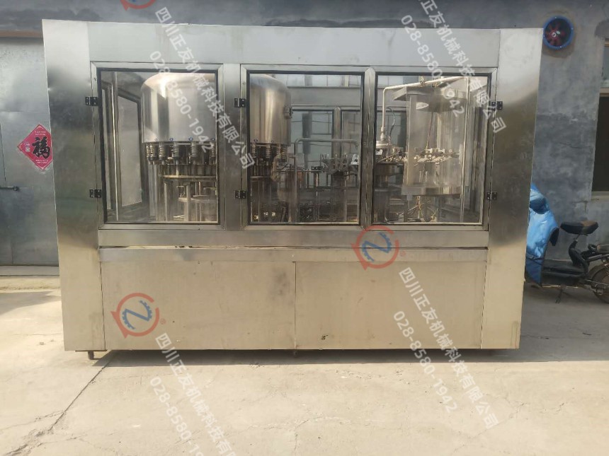 出售24個頭三合一灌裝機，18年