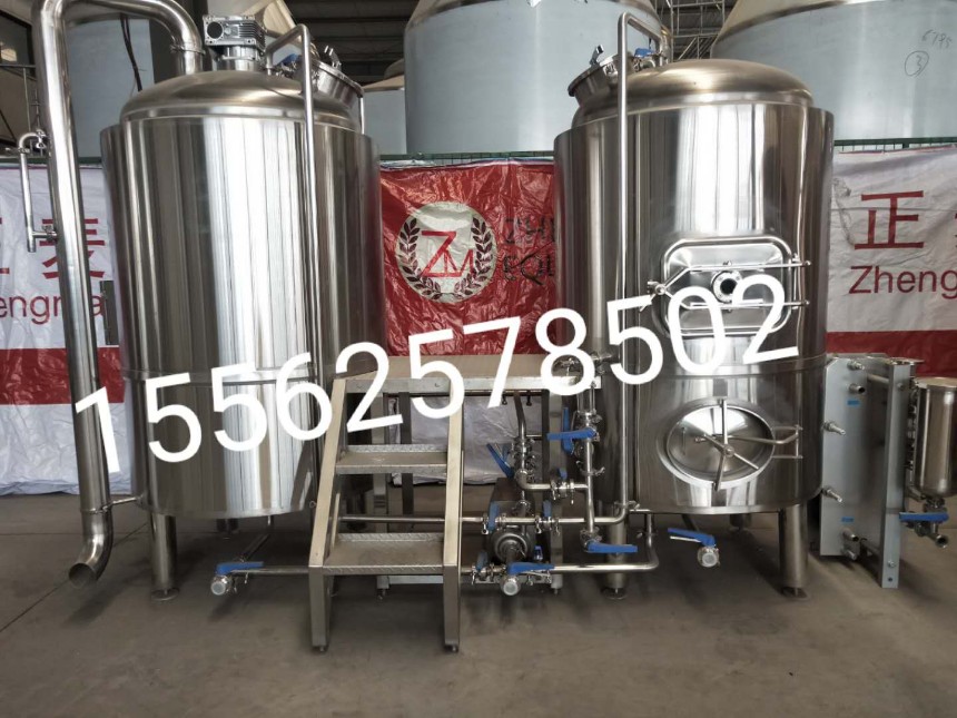 304不銹鋼啤酒設(shè)備、扎啤設(shè)備。