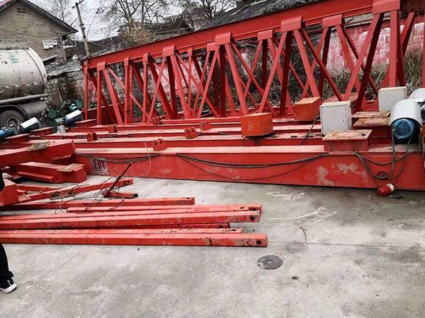 湖北鄂州龍門吊出租避免吊鉤或起重物損壞