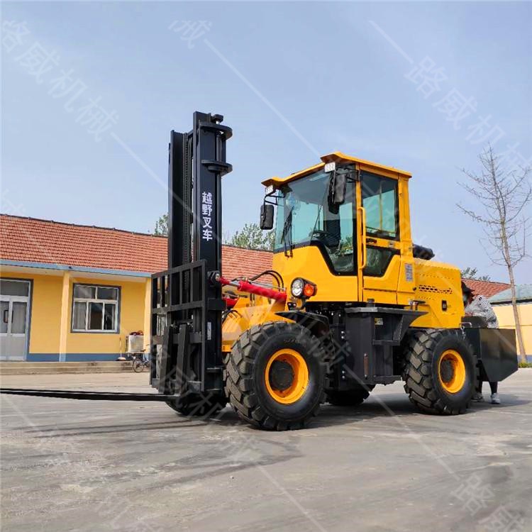 座駕式貨物裝卸搬運(yùn)車 升降推高叉貨車 建筑工程用越野叉車