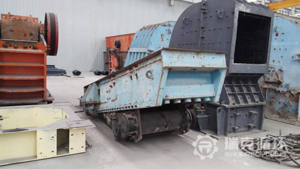 出售二手洛陽(yáng)大華ZWS380?95震動(dòng)喂料機(jī)一臺(tái)