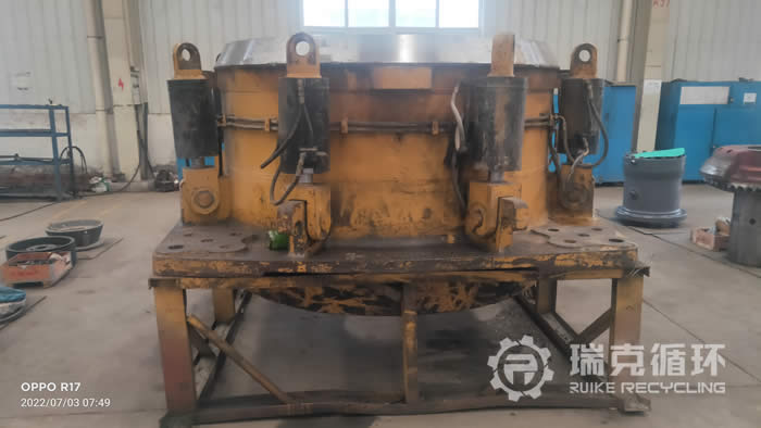 HP300圓錐機(jī)維修