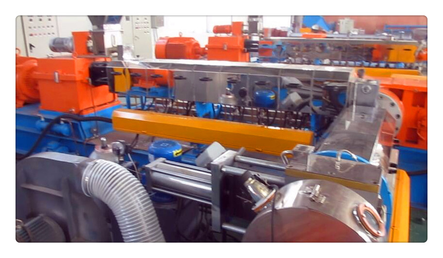 碳酸鈣造粒機（新型） ，碳酸鈣高填充母粒生產(chǎn)線