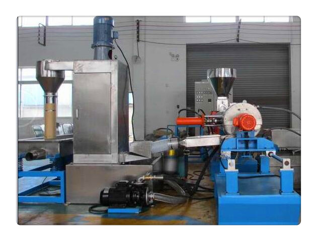 工程塑料造粒機（新型），改性塑料造粒設(shè)備