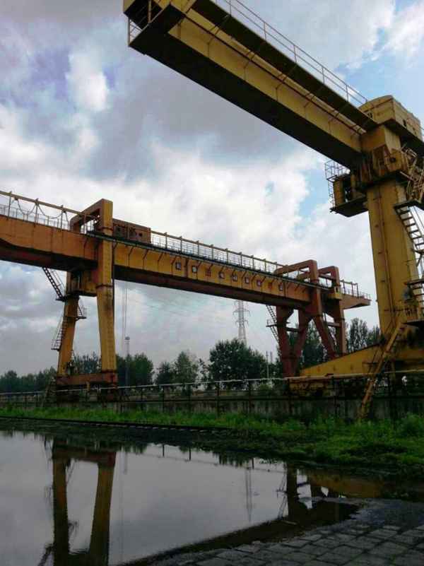 處理：二手長春產(chǎn)A型/L型龍門式抓斗起重機/起重機