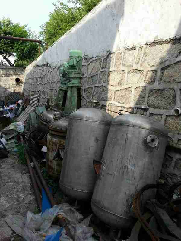 處理：一批二手化工廠設(shè)備 